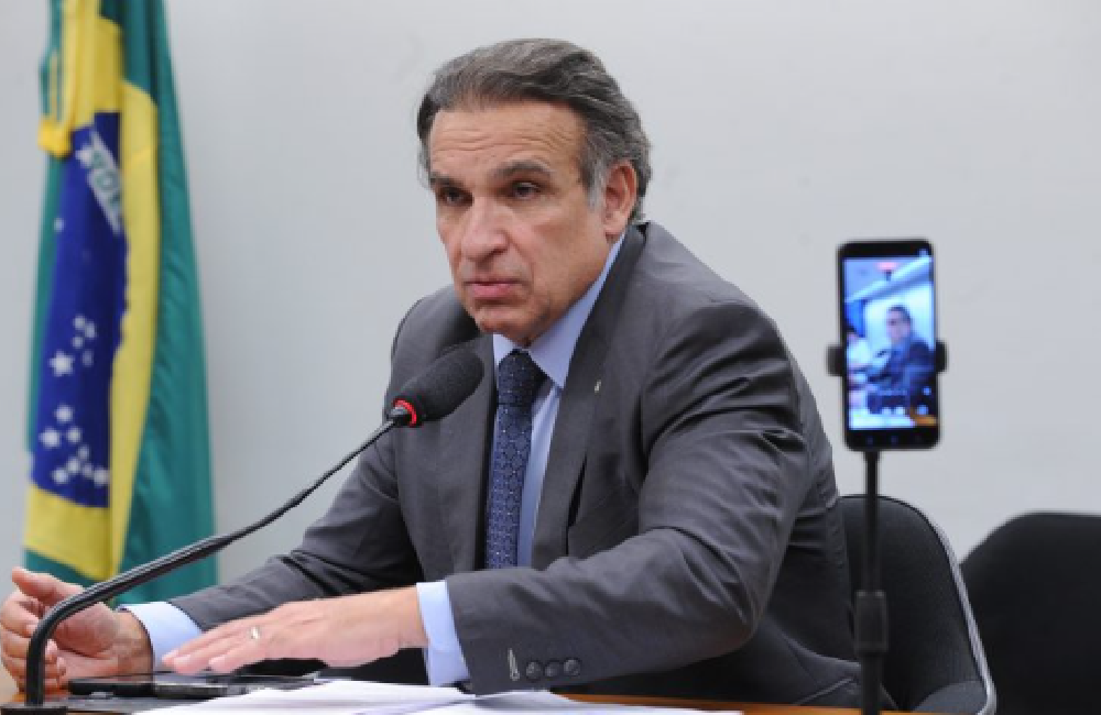 CÂMARA Em análise, regras para importação de veículos antigos