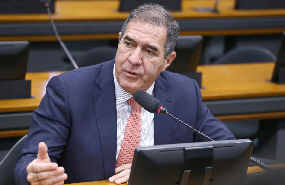 CÂMARA: Luiz Gastão avalia custos da nova escala de trabalho