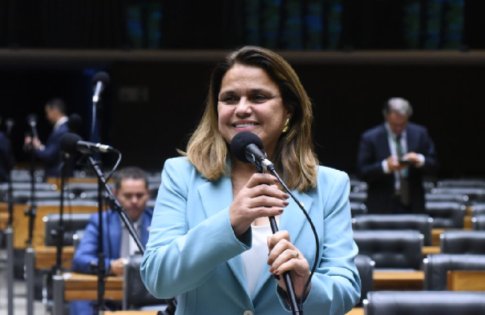 Comissão aprova proposta contra publicidade com apelo sexual em eventos esportivos