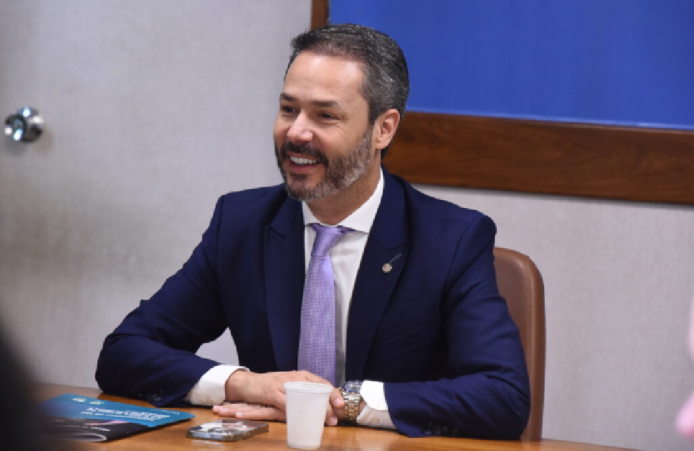 Comissão da Câmara avança com projeto que incentiva ensino de robótica nas escolas públicas