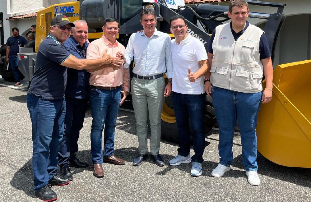 Deputado Junior Ferrari Entrega Equipamentos para Fortalecer a Infraestrutura em Municípios Paraenses