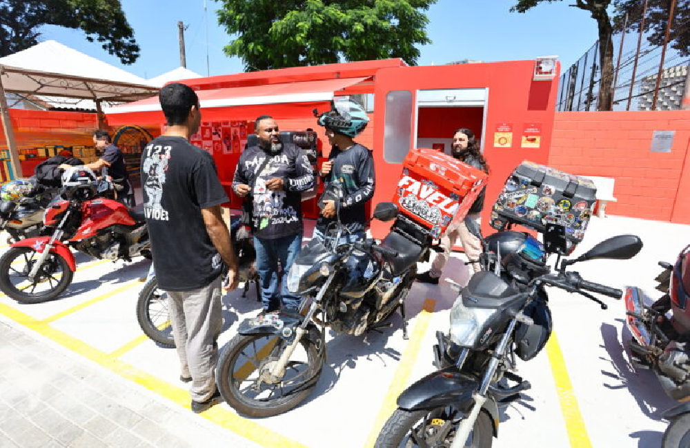Prefeitura de São José dos Campos (SP) inaugura ponto de apoio para entregadores