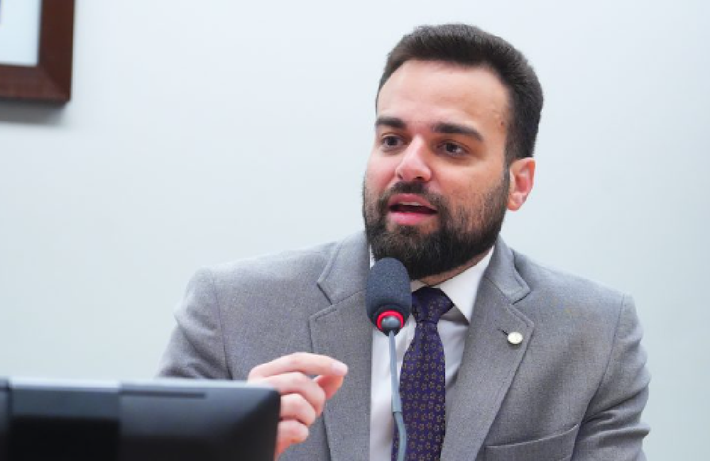 Proposta facilita prática esportiva em comunidades