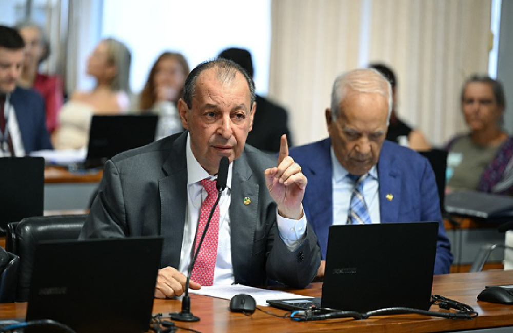 SENADO Reajuste salarial de servidores do Judiciário avança