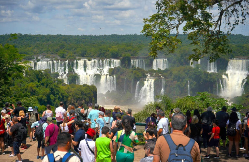 Turismo fortalece economia do Paraná e amplia geração de empregos no estado